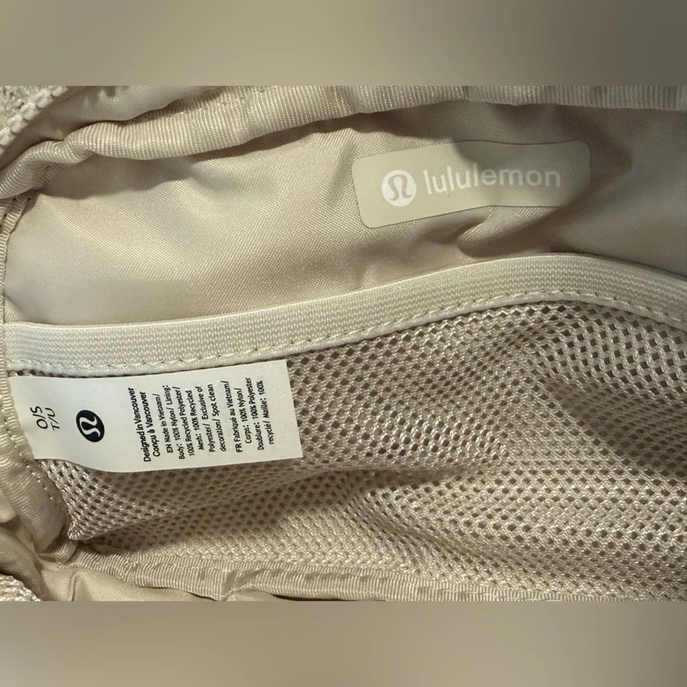 NWT 2026 The Players Lululemon White Everywhere Belt Bag - Picture 4 of 5